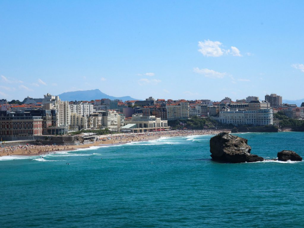 Biarritz - La grande plage vue du Phare